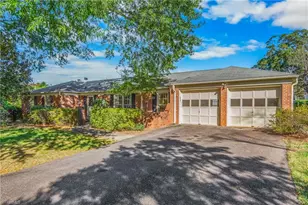 611 Burkeridge Ct, Winston-Salem, NC 27104 - Photo 1