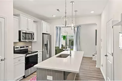 1902 Ardmore Commons Drive, Winston-Salem, NC 27103 - Photo 3