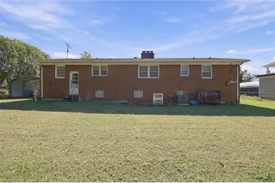 1920 Holland Avenue, Burlington, NC 27217 - Photo 35