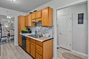 37 Grassy Knoll Cir, Greensboro, NC 27406 - Photo 11