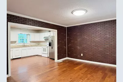 2008 Whitman Road, Greensboro, NC 27405 - Photo 13