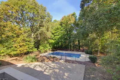 1911 La Vista Drive, High Point, NC 27265 - Photo 15