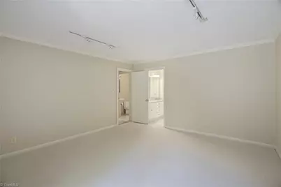 1911 La Vista Drive, High Point, NC 27265 - Photo 17