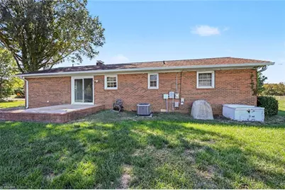 7021 Old Valley School Road, Kernersville, NC 27284 - Photo 21