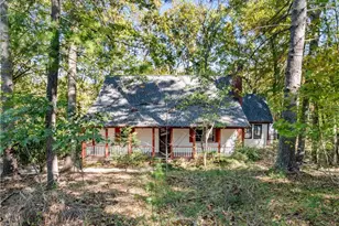 169 Tanglewood Dr, Mount Airy, NC 27030 - Photo 3