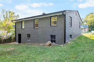 1447 Emerald St, Winston-Salem, NC 27105 - Photo 21