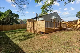1008 Apple St, Winston-Salem, NC 27101 - Photo 7