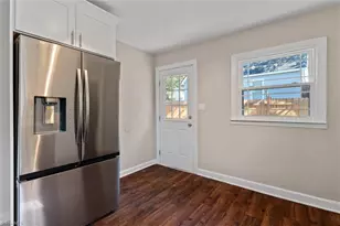 1008 Apple St, Winston-Salem, NC 27101 - Photo 15