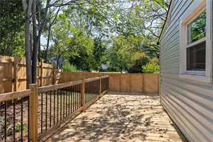 1008 Apple St, Winston-Salem, NC 27101 - Photo 5