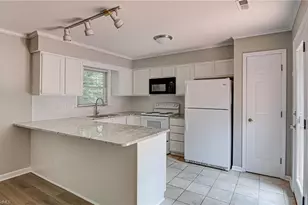 4639 Lawndale Dr, Greensboro, NC 27455 - Photo 9