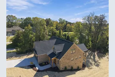 1368 Trafalgar Drive, High Point, NC 27262 - Photo 45