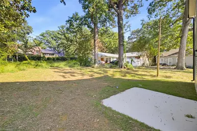 906 Twyckenham Drive, Greensboro, NC 27408 - Photo 25