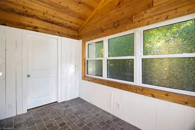 2536 Fernwood Drive, Greensboro, NC 27408 - Photo 5