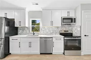 743 E Devonshire St, Winston-Salem, NC 27107 - Photo 9