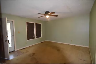 394 Meadow Lark Lane, Thomasville, NC 27360 - Photo 7