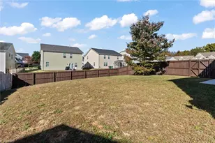 4621 Meadowside Terrace, High Point, NC 27265 - Photo 39