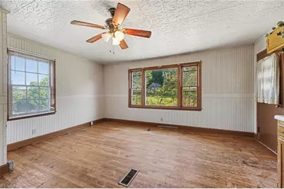 3264 Nc Highway 8 S, Walnut Cove, NC 27052 - Photo 17
