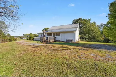 3264 Nc Highway 8 S, Walnut Cove, NC 27052 - Photo 3