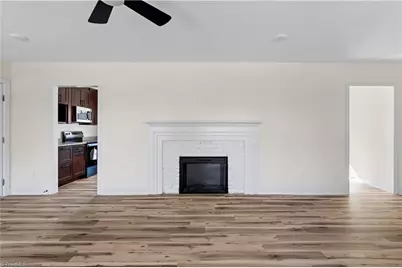 1009 Benjamin Parkway, Greensboro, NC 27408 - Photo 13