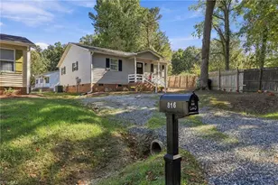 816 Cummins St, High Point, NC 27262 - Photo 3