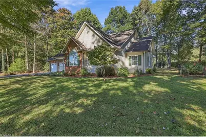 2765 Airport Road, Wilkesboro, NC 28659 - Photo 3