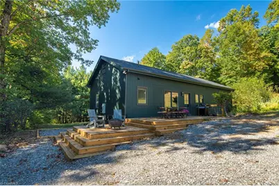 1138 Lump Road, Purlear, NC 28665 - Photo 5