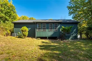 1138 Lump Rd, Purlear, NC 28665 - Photo 35