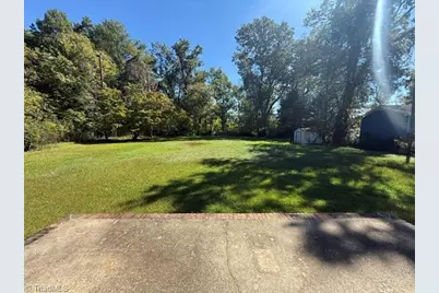 5515 Bledsoe Drive, Greensboro, NC 27410 - Photo 21