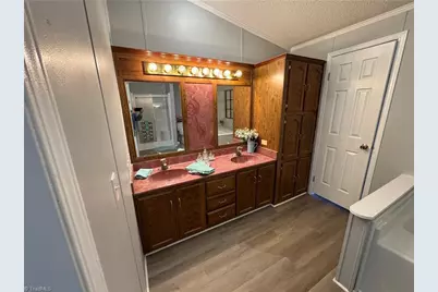 302 Queens Way, Randleman, NC 27317 - Photo 25