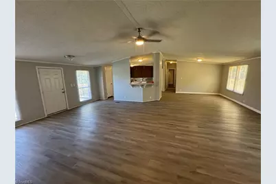 302 Queens Way, Randleman, NC 27317 - Photo 9