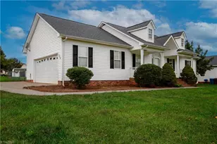 124 Pepperstone Pl, Mocksville, NC 27028 - Photo 1