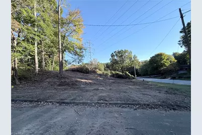 1104 Sweetbriar Road, High Point, NC 27262 - Photo 5