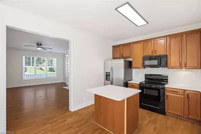 4431 Baylor Street, Greensboro, NC 27455 - Photo 11