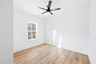 2118 Arbrook Ln, High Point, NC 27265 - Photo 9