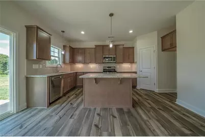 1324 Dandridge Drive, Kernersville, NC 27284 - Photo 9
