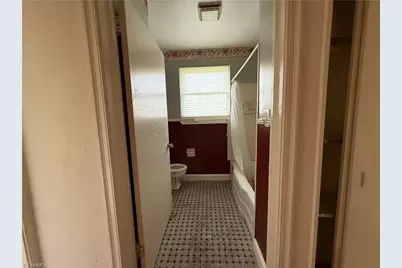 1660 W Lexington Avenue, High Point, NC 27262 - Photo 15