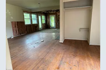1660 W Lexington Avenue, High Point, NC 27262 - Photo 21