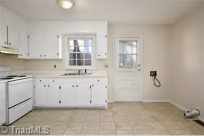 1337 Tredwell Drive, Winston-Salem, NC 27103 - Photo 3