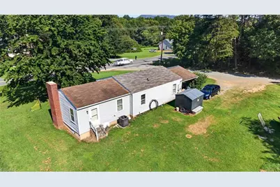 5889 Nc Highway 66, King, NC 27021 - Photo 9