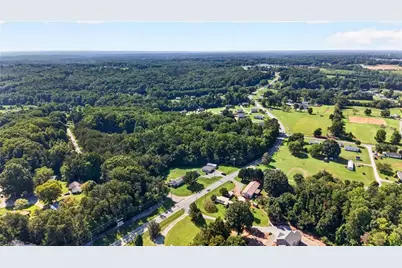 5889 Nc Highway 66, King, NC 27021 - Photo 5