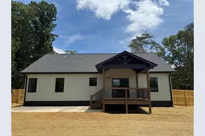 26 King Street, Thomasville, NC 27360 - Photo 3