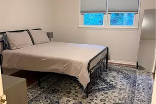1107 Robin Hood Rd, High Point, NC 27262 - Photo 13