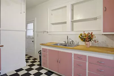 811 E Lexington Avenue, High Point, NC 27262 - Photo 13