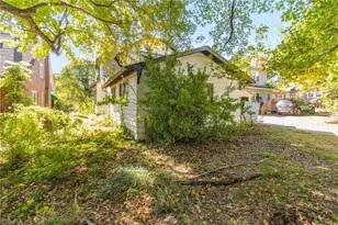 811 E Lexington Ave, High Point, NC 27262 - Photo 27