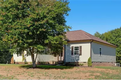 585 Maverick Road, Ruffin, NC 27326 - Photo 3