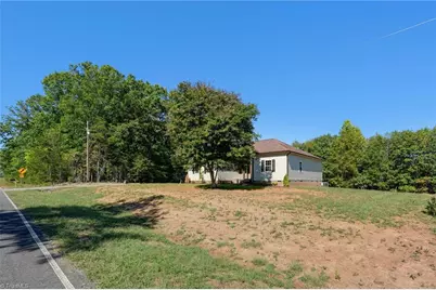 585 Maverick Road, Ruffin, NC 27326 - Photo 7