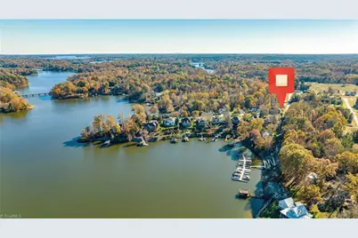3628 Bay Pointe Drive, Sherrills Ford, NC 28673 - Photo 9