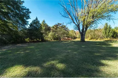 1015 Booth Street, Walnut Cove, NC 27052 - Photo 7