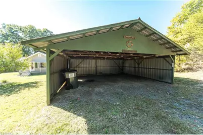 1015 Booth Street, Walnut Cove, NC 27052 - Photo 19