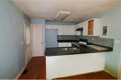 1605 Waverly Street, High Point, NC 27265 - Photo 5